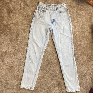 Urban Outfitters BDG Mom High-Rise jeans